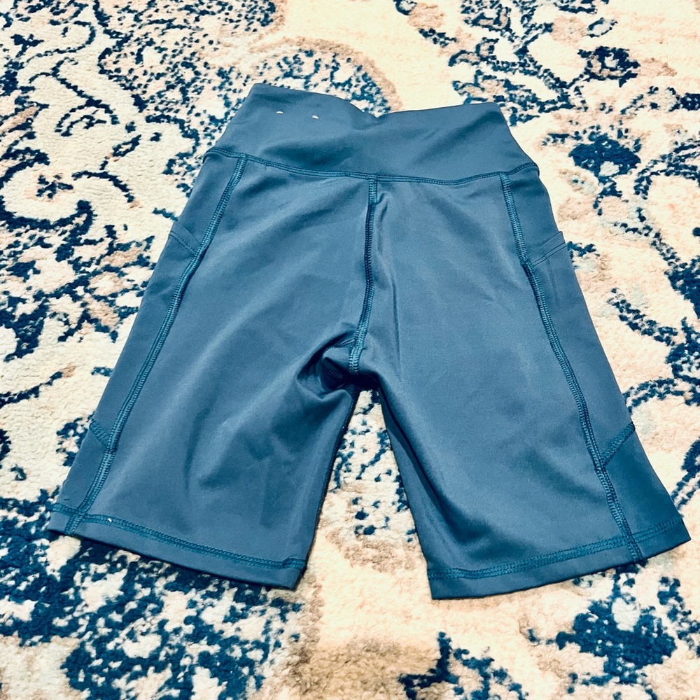 💙AE XXS The Everything
Pocket Highest Waist 7"
Bike Short💙🌟NWOT🌟 - Picture 7 of 10